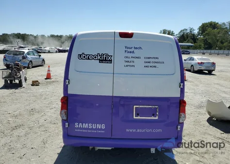 2020 Nissan Nv200 2.5S z USA, uszkodzony, nr VIN 3N6CM0KN2LK700669